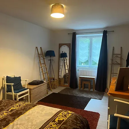 Double & Family In Tranquility In Blue Saint-Mars-sur-la-Futaie