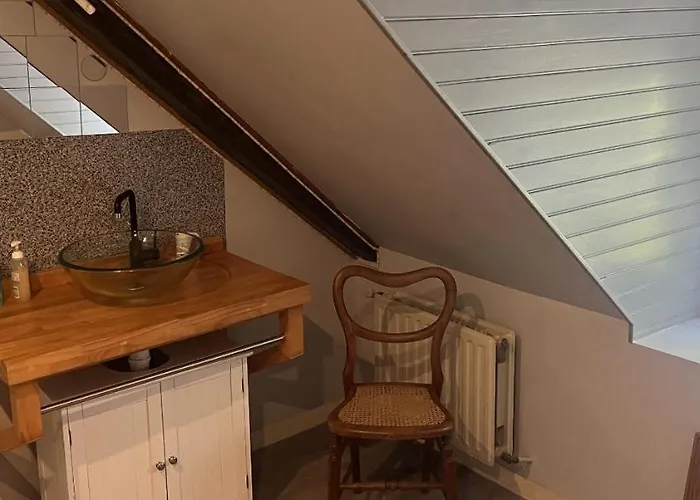 Double & Family In Tranquility In Blue Saint-Mars-sur-la-Futaie