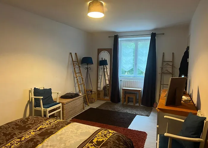 Double & Family In Tranquility In Blue Saint-Mars-sur-la-Futaie